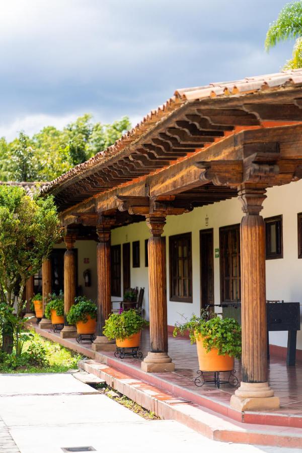 Hosteria San Felipe Пацкуаро Экстерьер фото