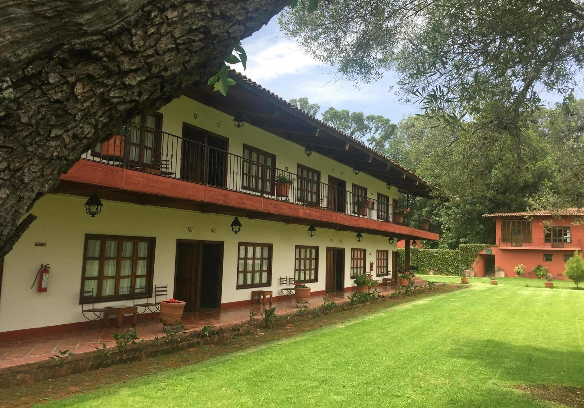 Hosteria San Felipe Пацкуаро Экстерьер фото